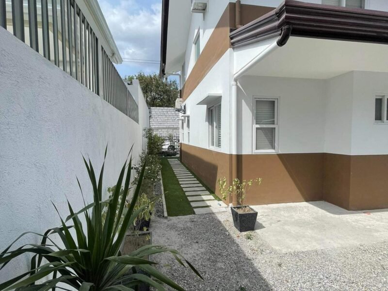 Exclusive Fully Furnished House in City of San Fernando