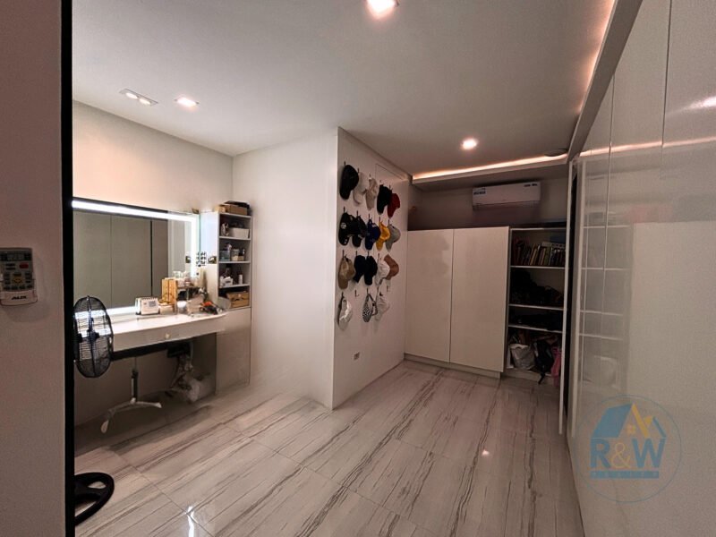 Stunning 3-Storey House & Lot for Sale