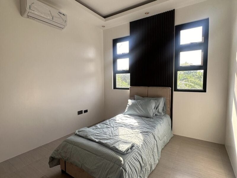 Brand-New Modern House for Sale near Airport