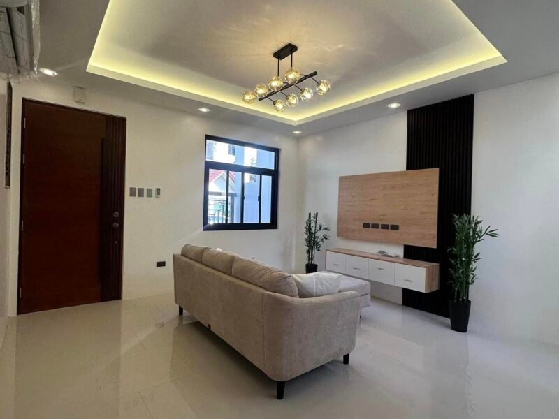 Brand-New Modern House for Sale near Airport
