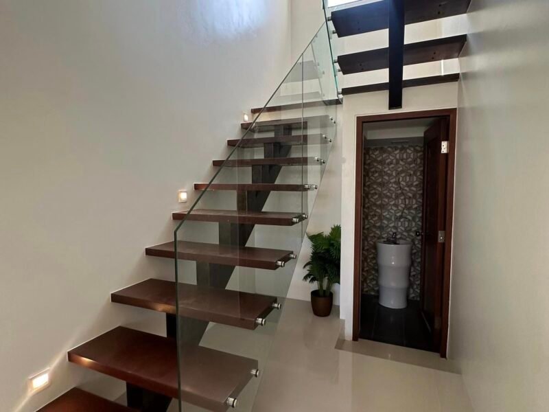 Brand-New Modern House for Sale near Airport