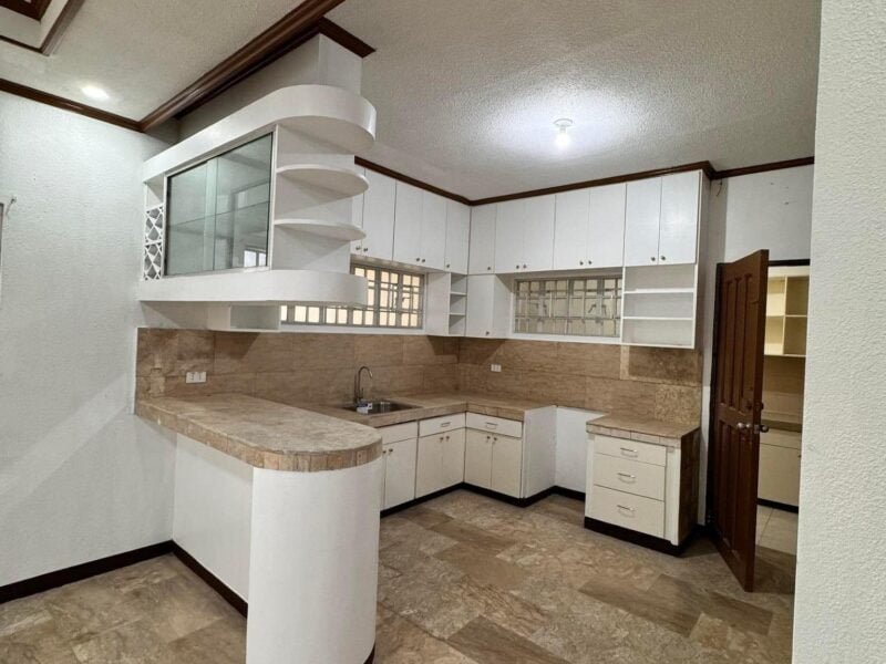 Classic Bungalow House near Ayala Mall