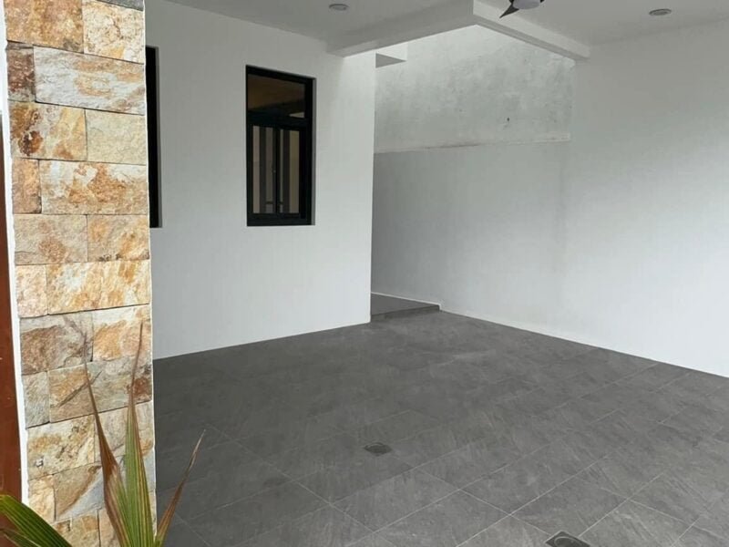 Brand-New Modern House for Sale near Airport