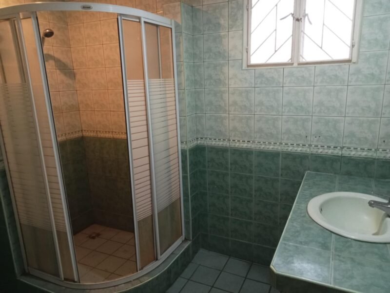 Bungalow House For Rent Near Clark | Spacious 4BR Home