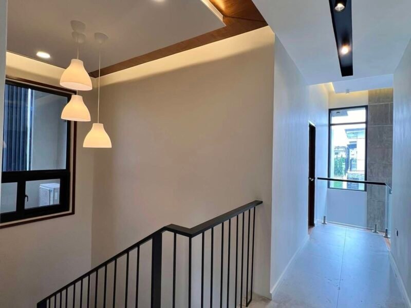 Luxury 2-Storey House with Pool for Sale Near Clark Freeport Zone