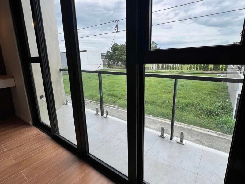 Luxury 2-Storey House with Pool for Sale Near Clark Freeport Zone