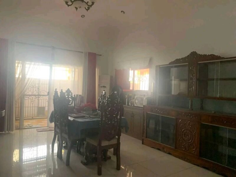 Classic Bungalow House with Pool for Sale in Angeles City 500 sqm
