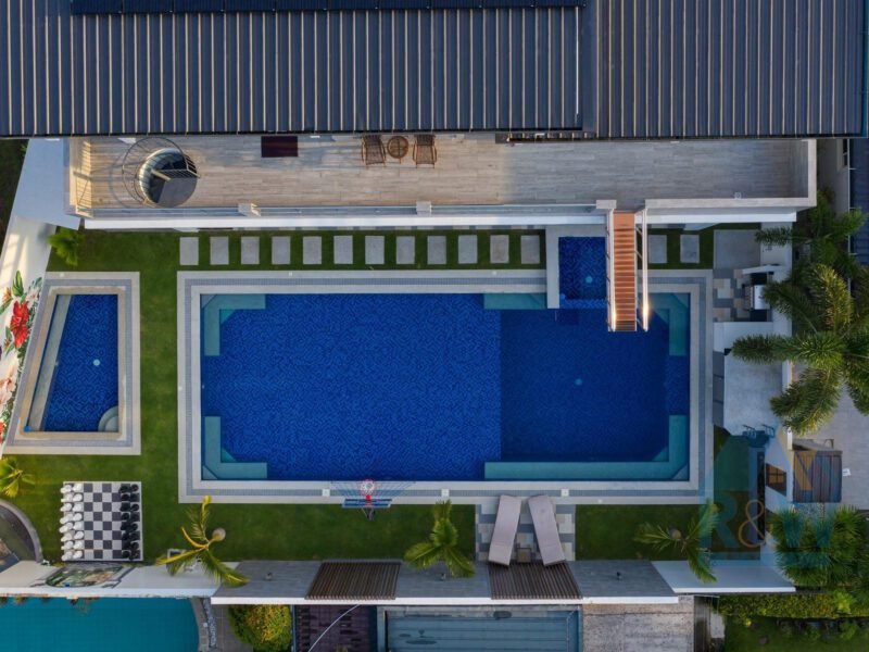 Exquisite 868 sqm Mansion Near Clark Freeport Zone