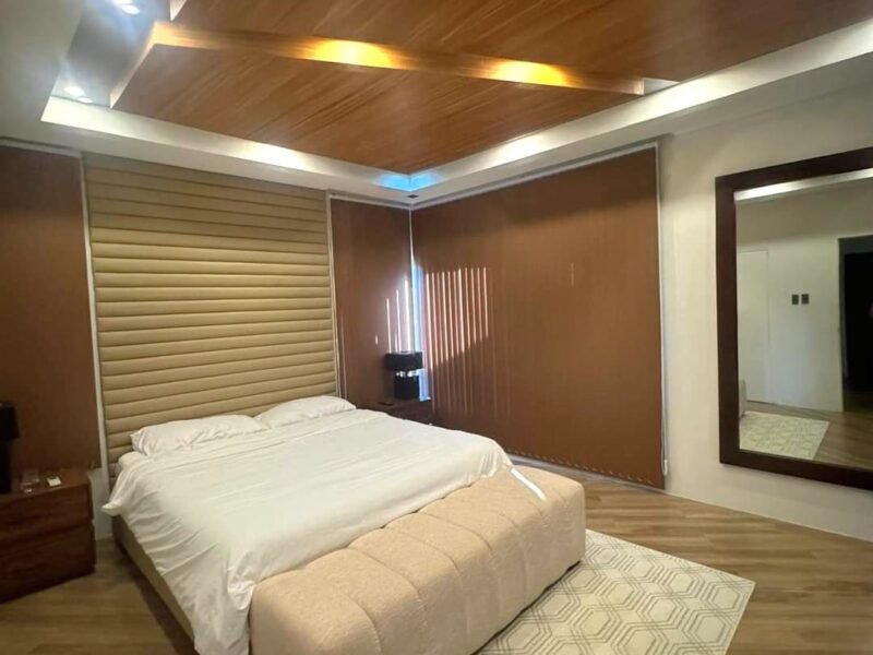 Two-Storey Modern Contemporary Fully Furnished with Pool