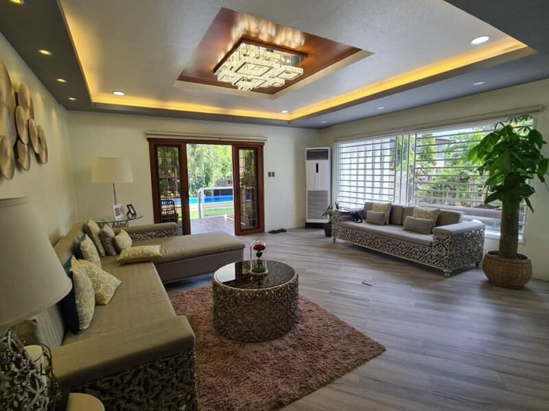 Two-Storey Modern Contemporary Fully Furnished with Pool
