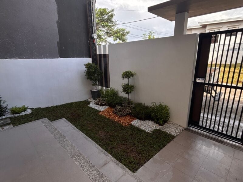 Brandnew Two-Storey Modern House and Lot for Sale near Clark