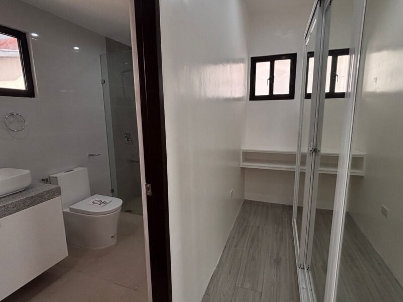 Brandnew Two-Storey Modern House and Lot for Sale near Clark