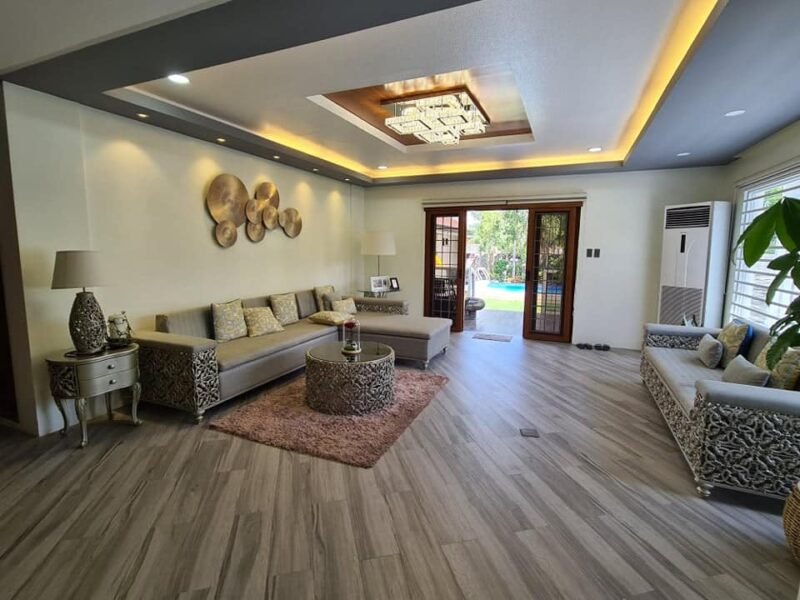 Two-Storey Modern Contemporary Fully Furnished with Pool