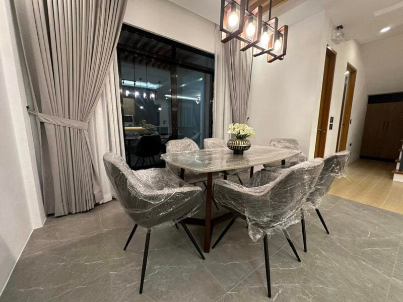 Modern Contemporary House for Sale | 4BR & Pool