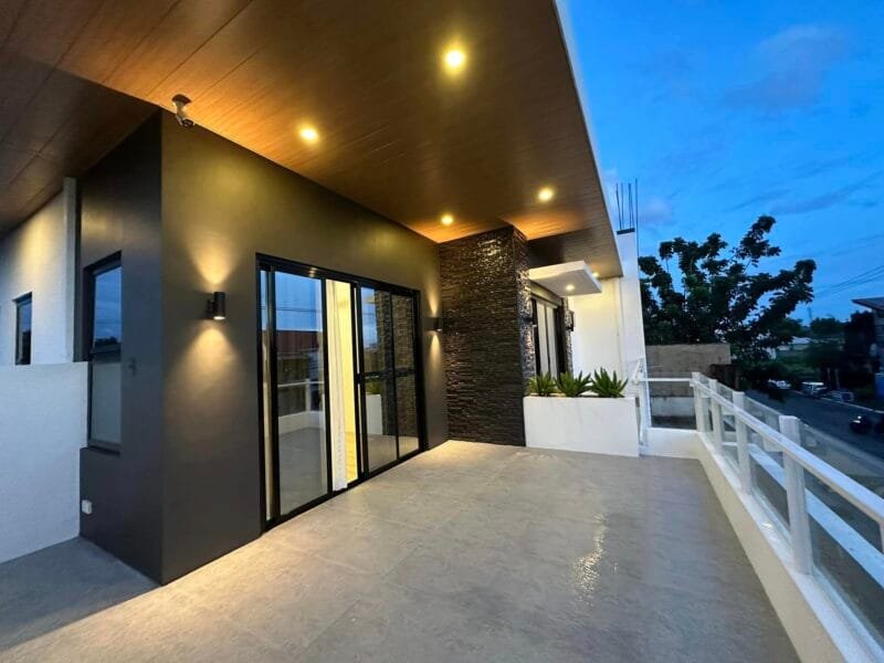 Modern Contemporary House for Sale | 4BR & Pool