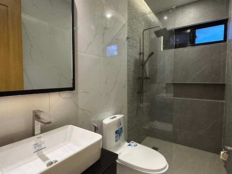 Modern Contemporary House for Sale | 4BR & Pool