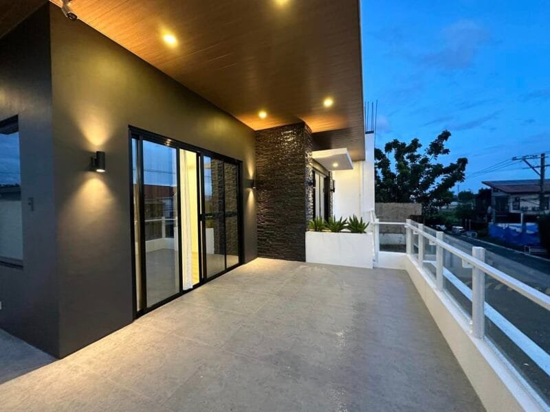 Modern Contemporary House for Sale | 4BR & Pool