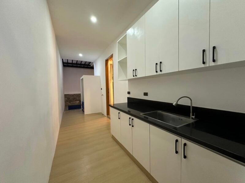 Modern Contemporary House for Sale | 4BR & Pool