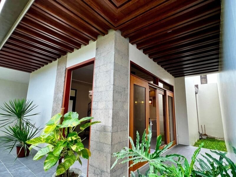 Modern Tropical 3BR Home for Sale in Angeles City | Near Marquee Mall