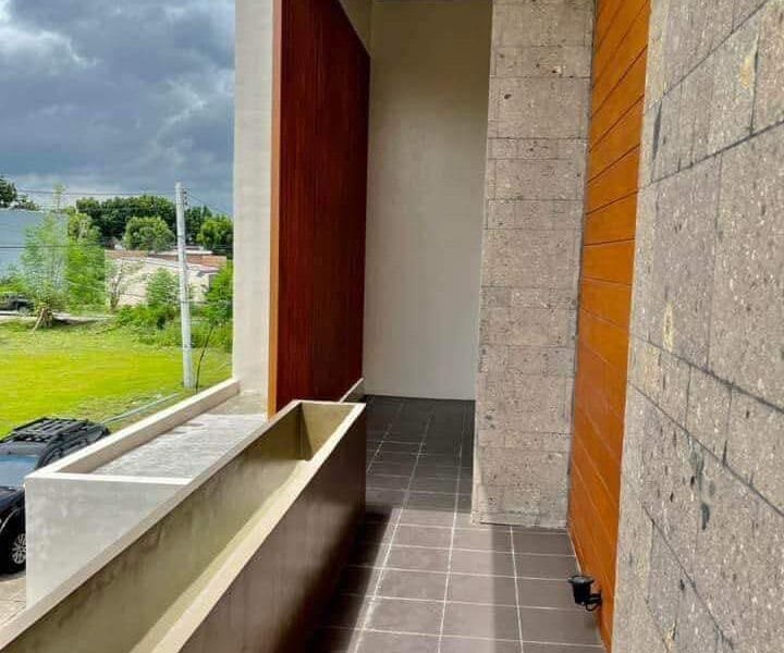 Modern Tropical 3BR Home for Sale in Angeles City | Near Marquee Mall