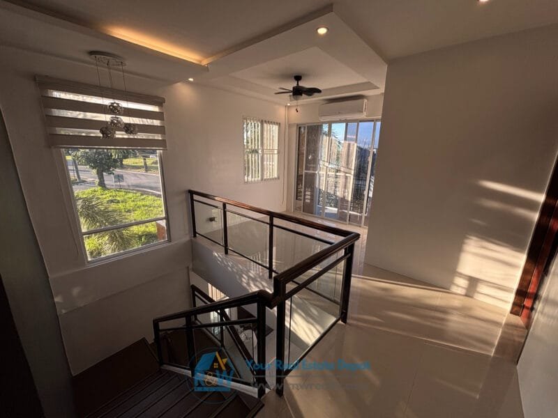 Pre-Owned Two-Storey House with Adjacent Lot for Sale in Angeles City | 4BR
