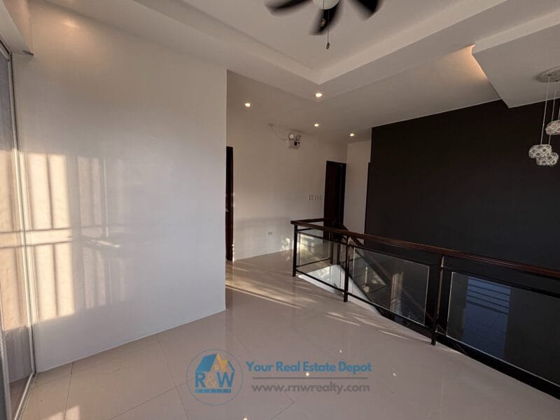 Pre-Owned Two-Storey House with Adjacent Lot for Sale in Angeles City | 4BR