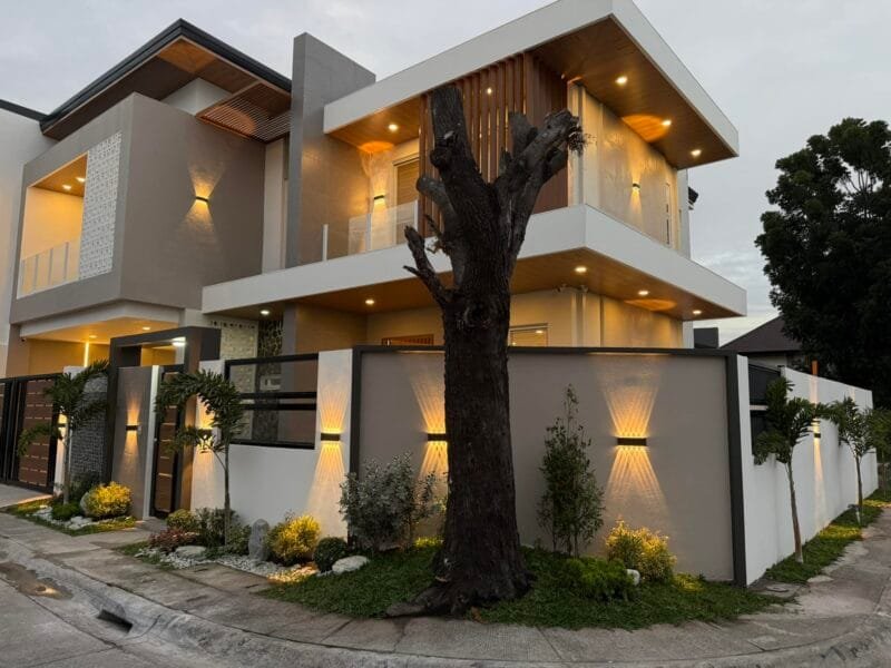 Modern Contemporary 2-Storey House with Swimming Pool in Angeles City