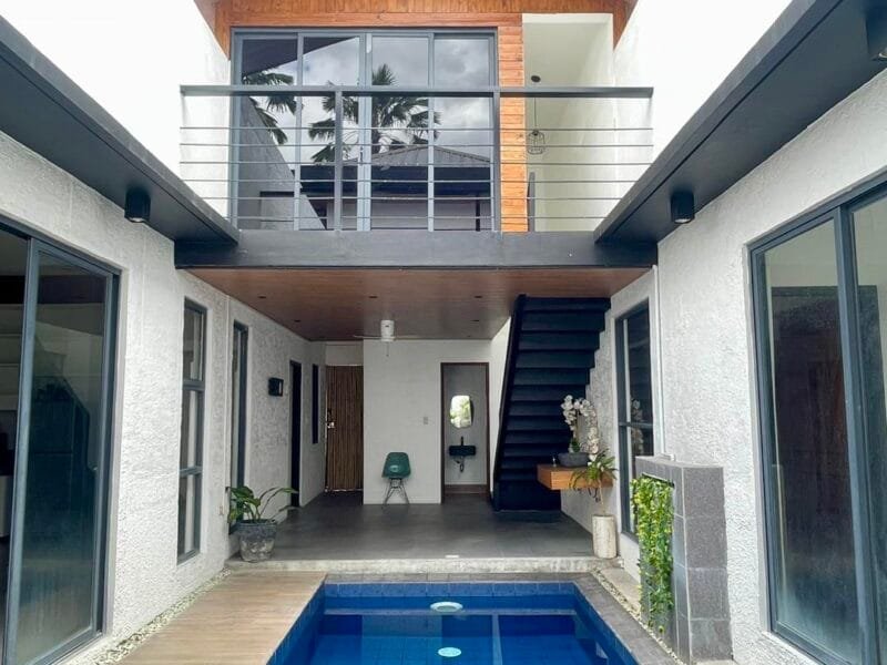 Luxurious Tropical Pool Villa for Rent Near Clark 4BR