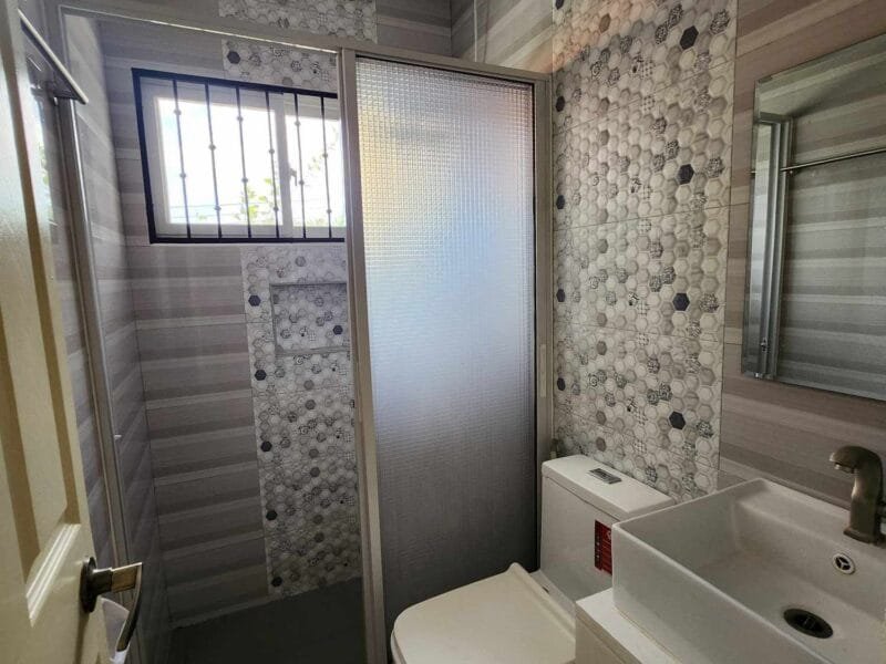 Luxurious Tropical Pool Villa for Rent Near Clark – 4 Bedrooms