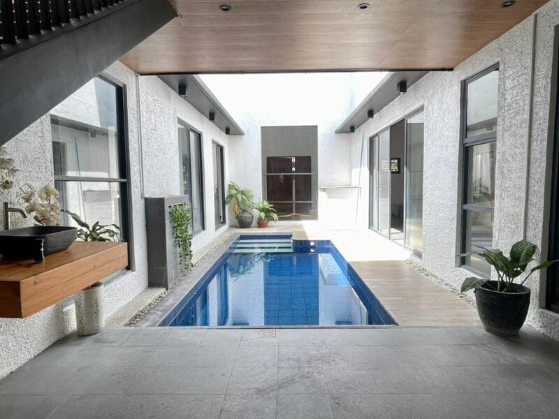 Luxurious Tropical Pool Villa for Rent Near Clark 4BR