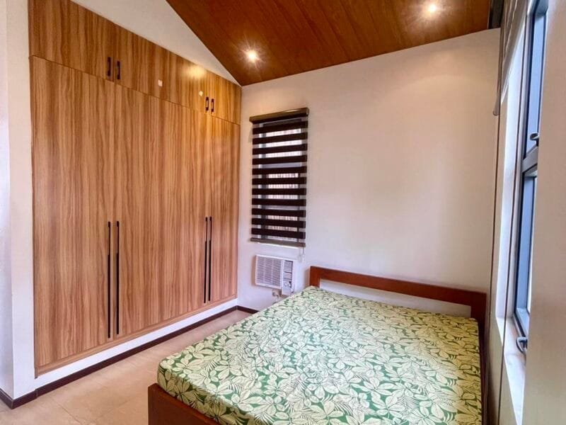 Luxurious Tropical Pool Villa for Rent Near Clark 4BR