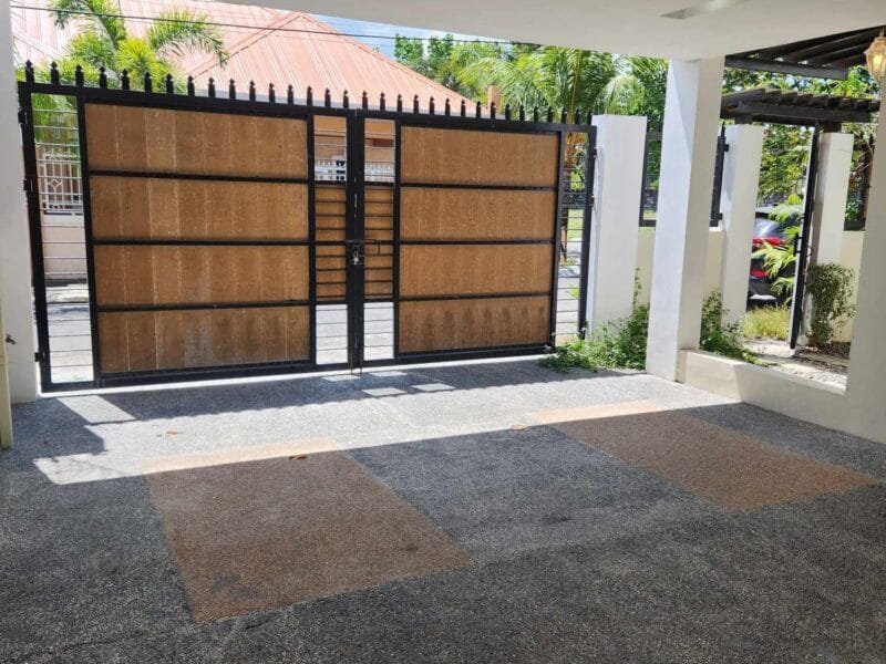 Luxurious Tropical Pool Villa for Rent Near Clark – 4 Bedrooms