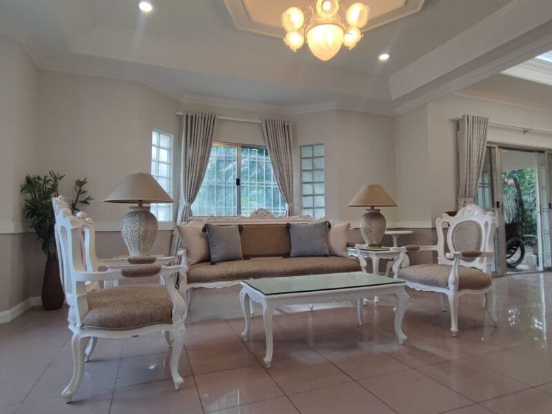 Spacious Semi-Furnished Bungalow for Rent in Angeles City 3BR