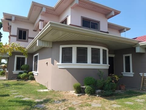 Luxury House for Rent with Swimming Pool in Angeles City 4 Bedroom